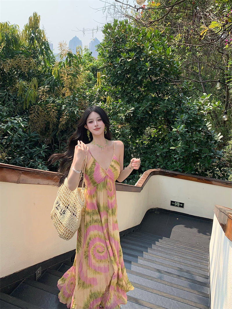 法式油画晕染黄色碎花吊带连衣裙泰国海边度假沙滩裙长裙女夏详情13