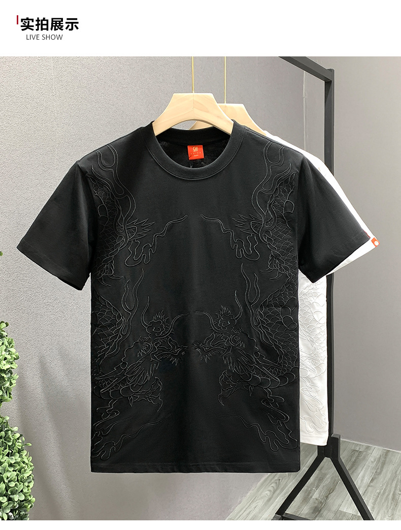 This is a rare and light luxury T-shirt for men, featuring heavy embroidery and a sense of design. It is a casual and loose short-sleeved shirt pic 1