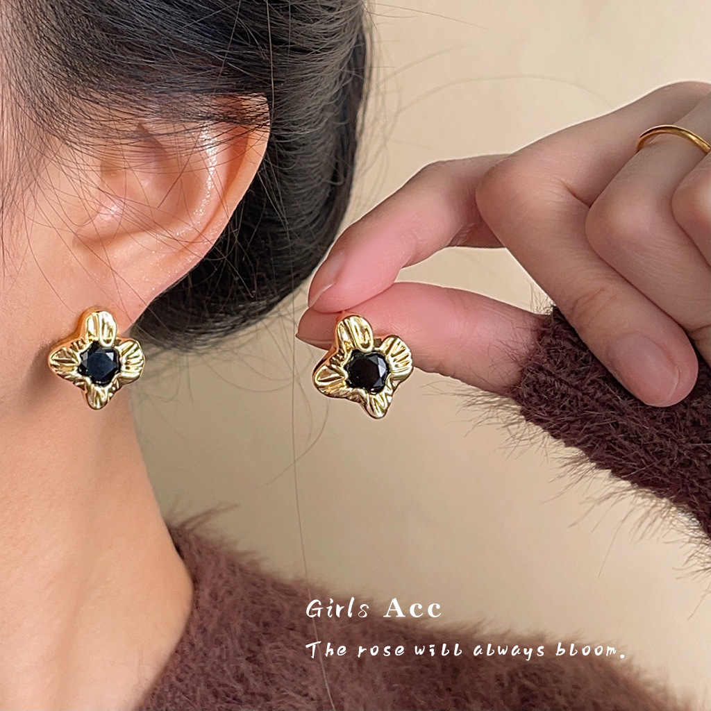 耳语补模特_0026_耳语场景新水印 拷贝 25.jpg