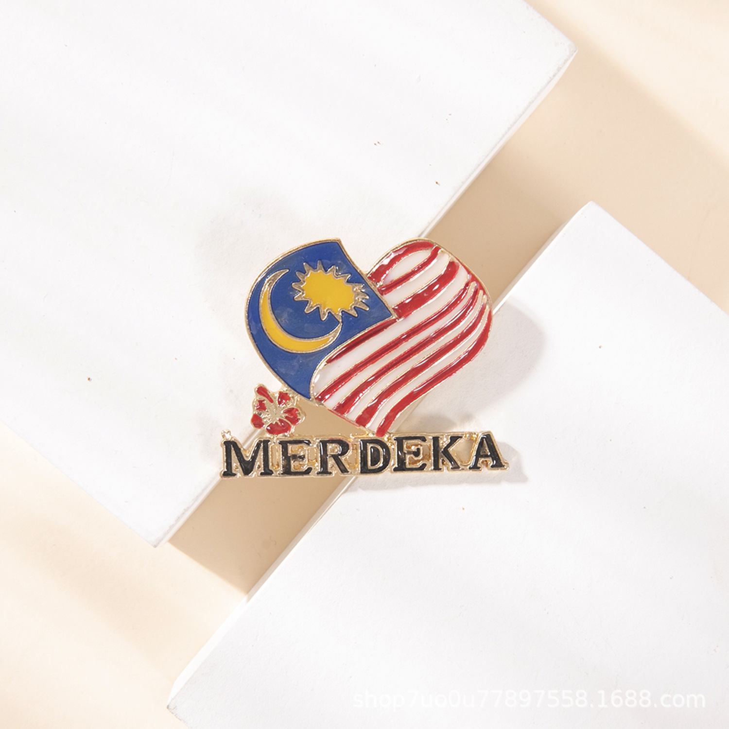 Muslim brooches, brooches, Malay flags, alloy ornaments, collar pins, Southeast Asian brooches and pins wholesale pic 4