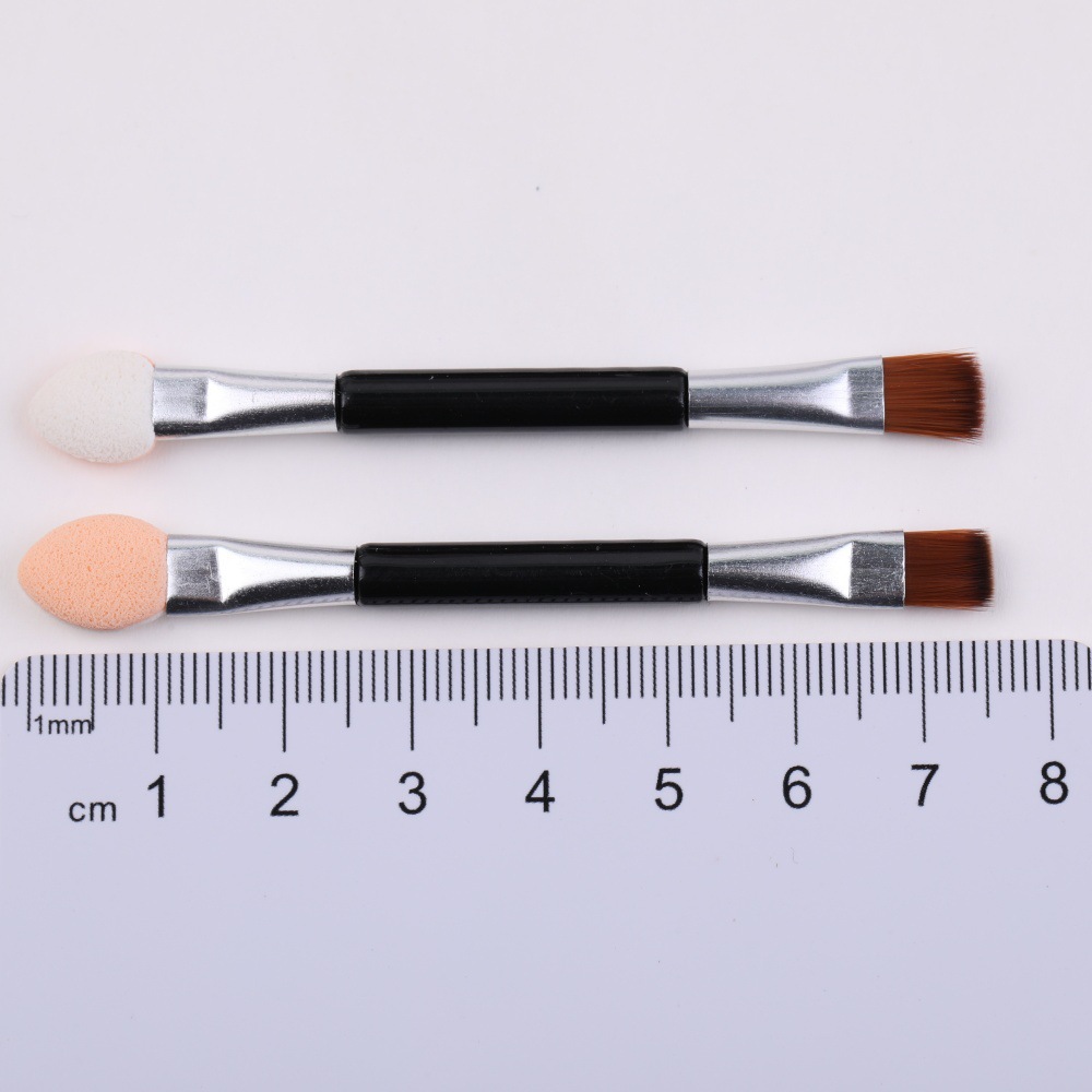 双头眼影棒迷你眼影刷平头便携式美妆工具新手晕染均匀批发7.5cm详情4