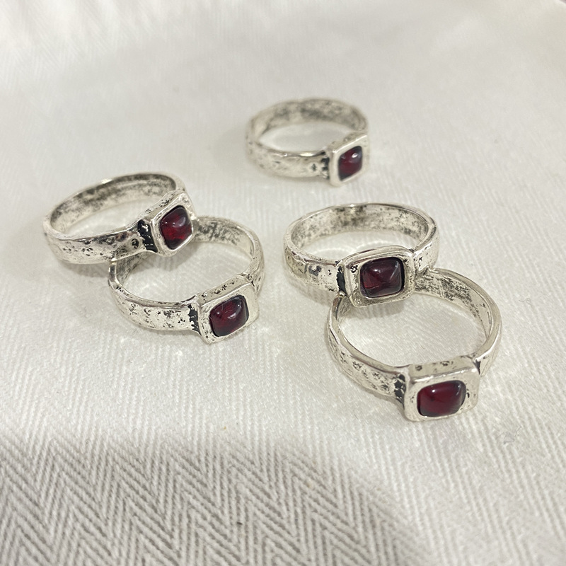 韩系小众设计mars25自制复古手工捶打纹红宝石戒指叠戴高级感指环详情8