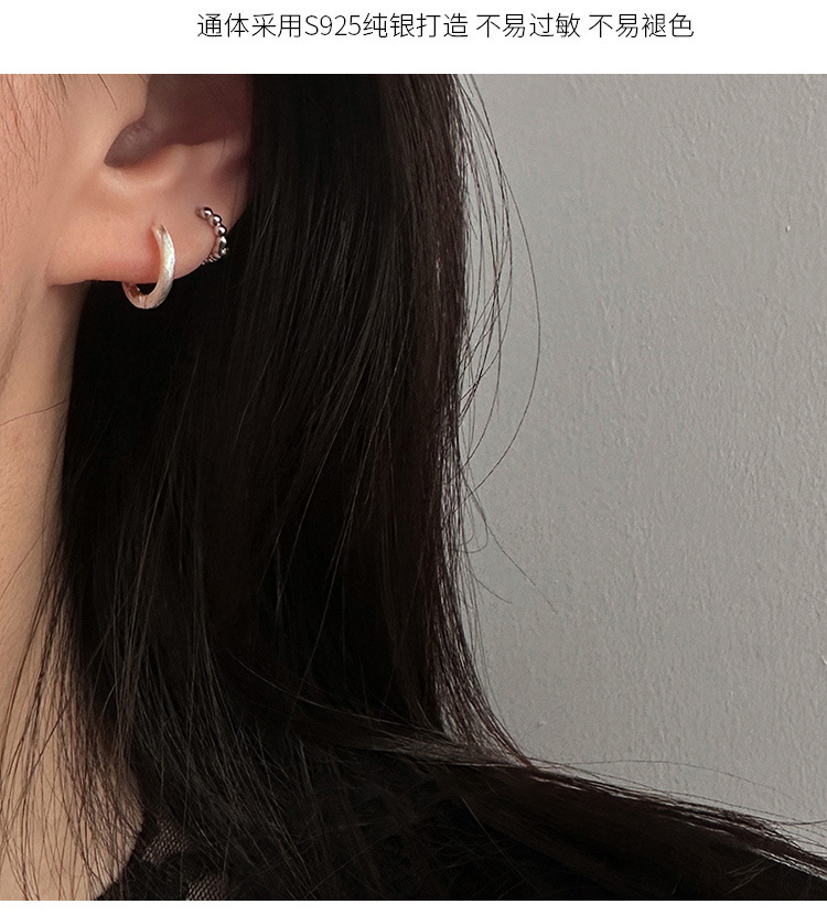 The brushed round ear buckles, the new 2024 earrings, feature a cold and niche design with a simple and versatile atmosphere pic 4