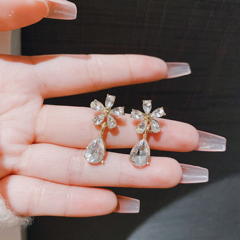 S925 Silver Needle Teardrop Zircon Flower Stud Earrings for women, a light luxury and high-end style stud earrings with a niche design sense pic 2