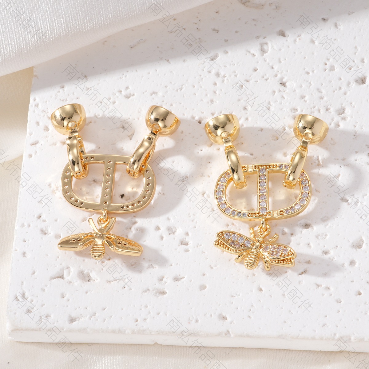 Sand gold electroplated diamond-encrusted small fox mask pendant, hollowed-out LAN Yan fox necklace bracelet pendant, diy accessory pic 9