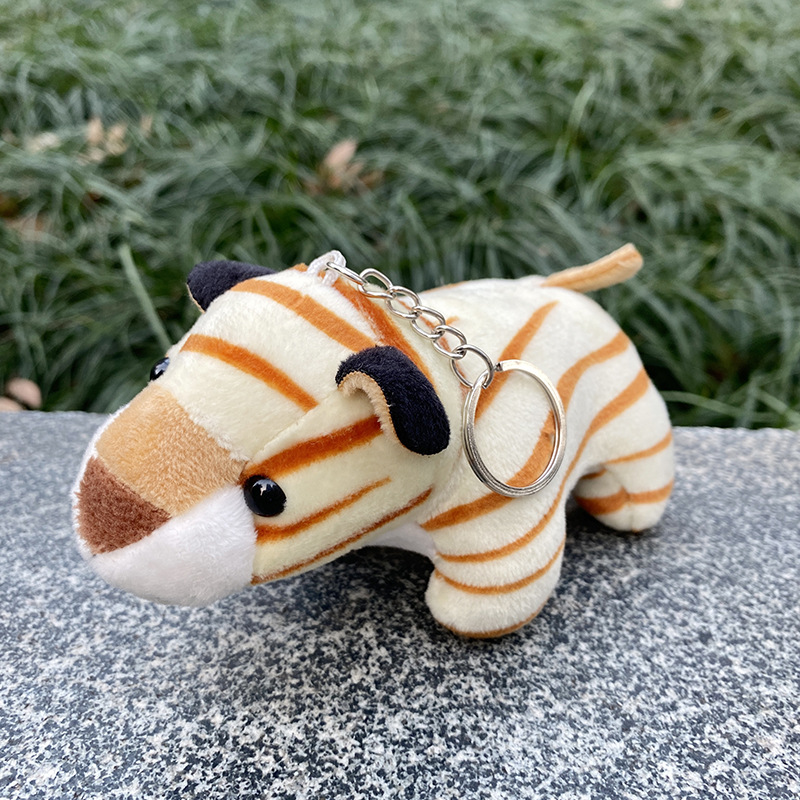 Wholesale of cross-border forest and jungle animal pendants, cartoon dolls, plush toys, backpacks, car keychains and dolls pic 23