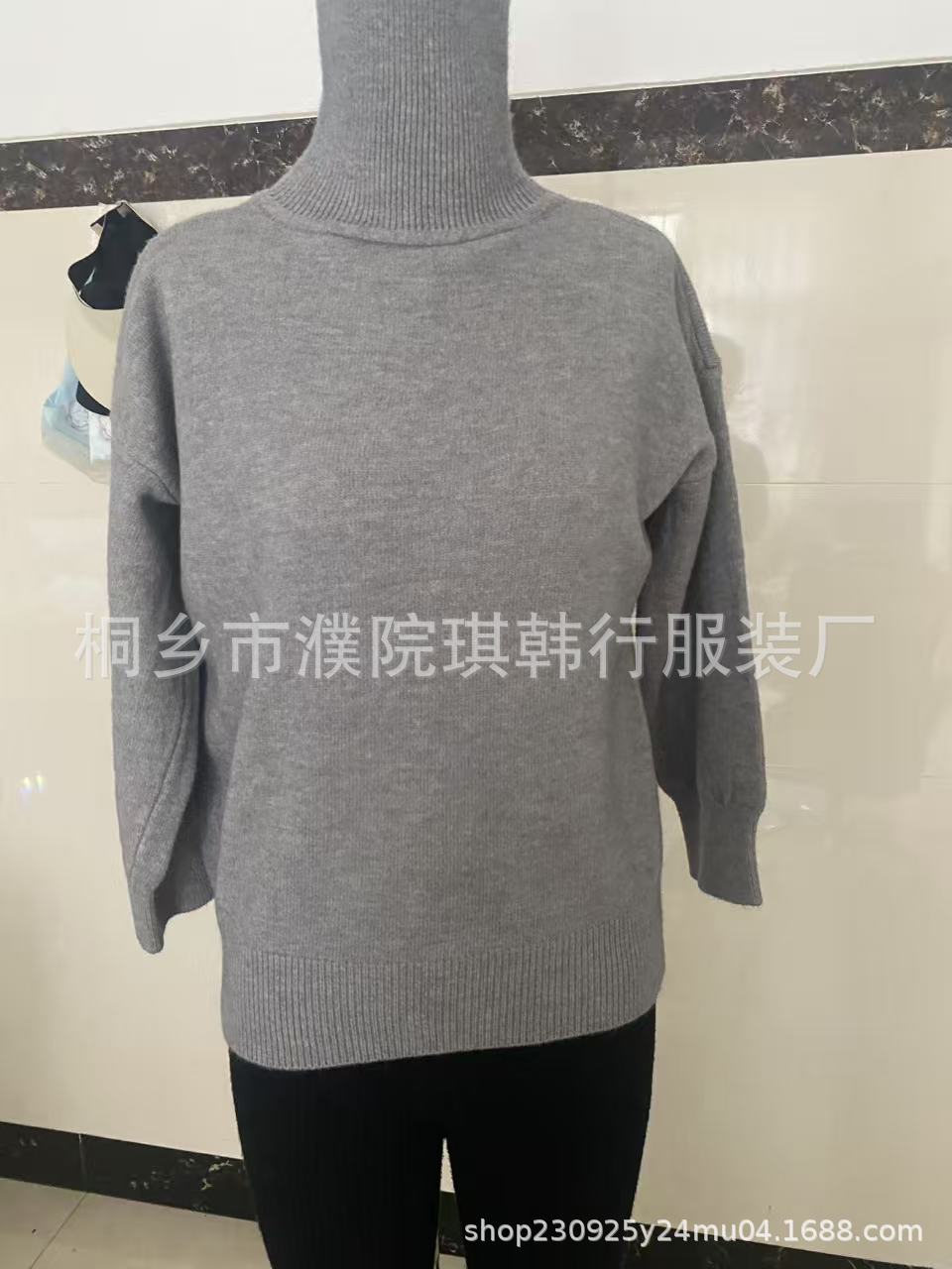 A loose and versatile knitted pullover with a laid-back style for women to wear over a high-neck sweater from Europe and America in the autumn and winter of 2025 pic 12