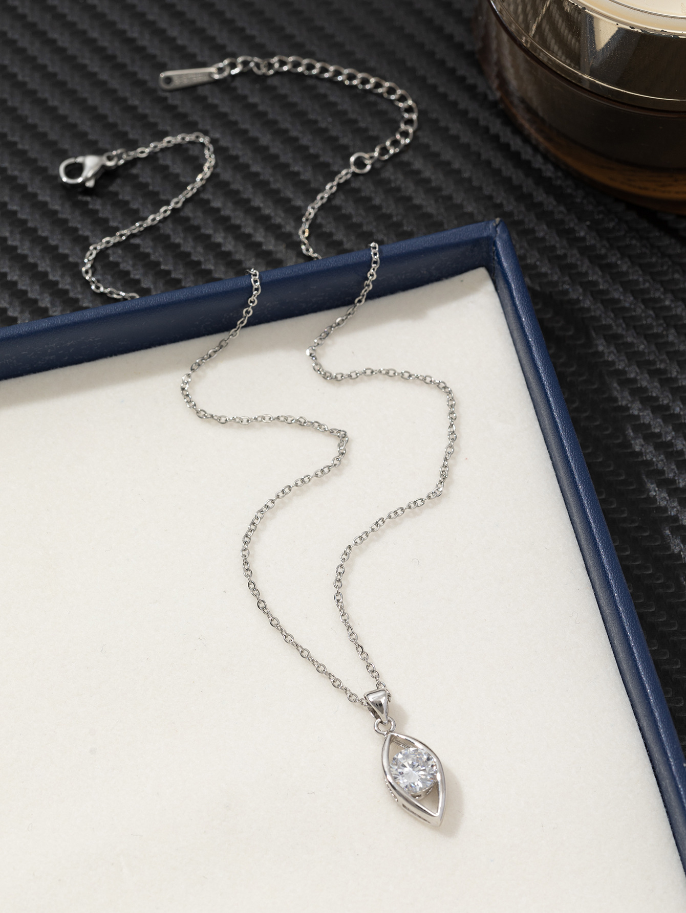 跨境合金锆石爱心花朵海豚简约百搭高级感吊坠项链锁骨链女批发潮详情27