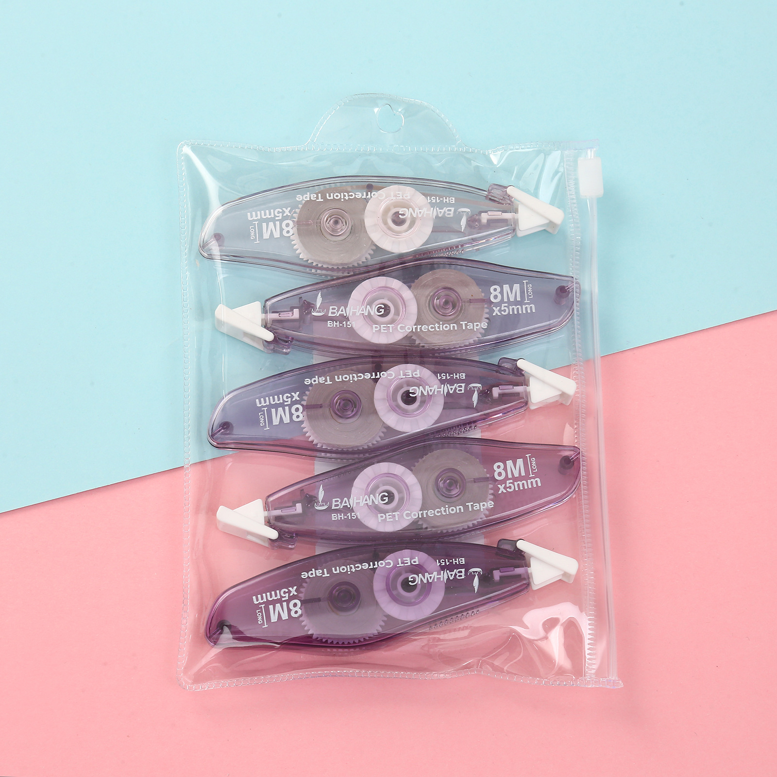 The gradient color large-capacity correction tape does not get stuck and can be continuously used for students. The correction tape set is smooth pic 11