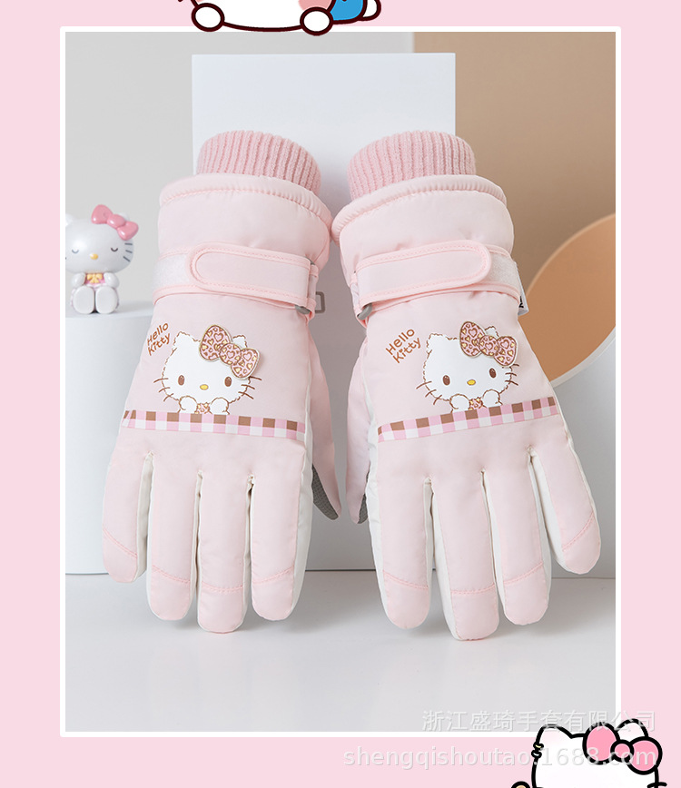 Sanrio ski gloves for women in winter are thickened with fleece, providing warmth and warmth. They are also windproof and anti-slip for outdoor cycling, featuring a cute cartoon style pic 11
