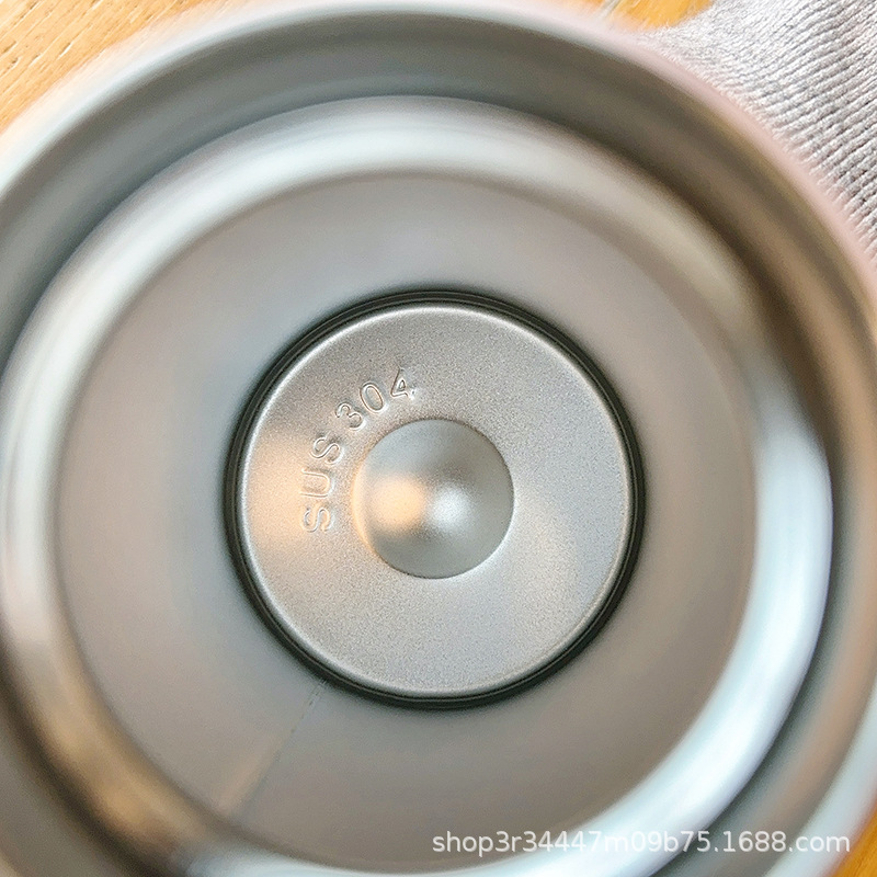 New outdoor lightweight portable insulated cup, ultra-light water cup gift wholesale, fashionable, high appearance level, portable sports pic 8