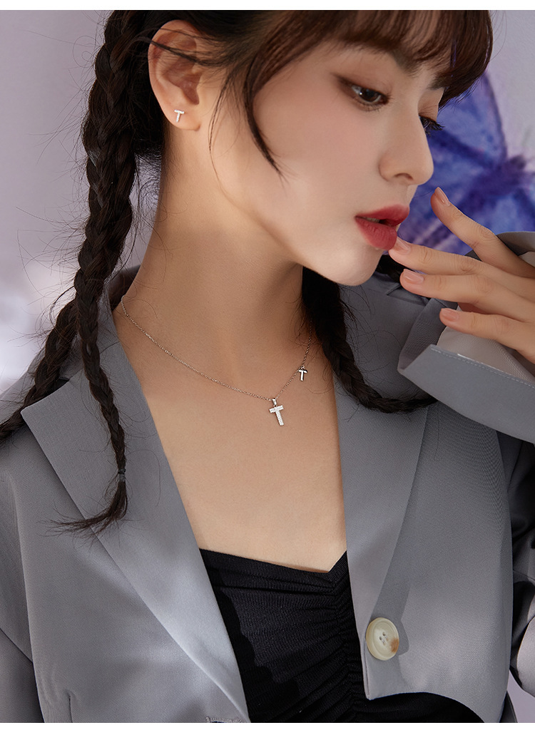 辣妹字母T项链女百搭锁骨链小众设计感轻奢925纯银吊坠首饰品批发详情4