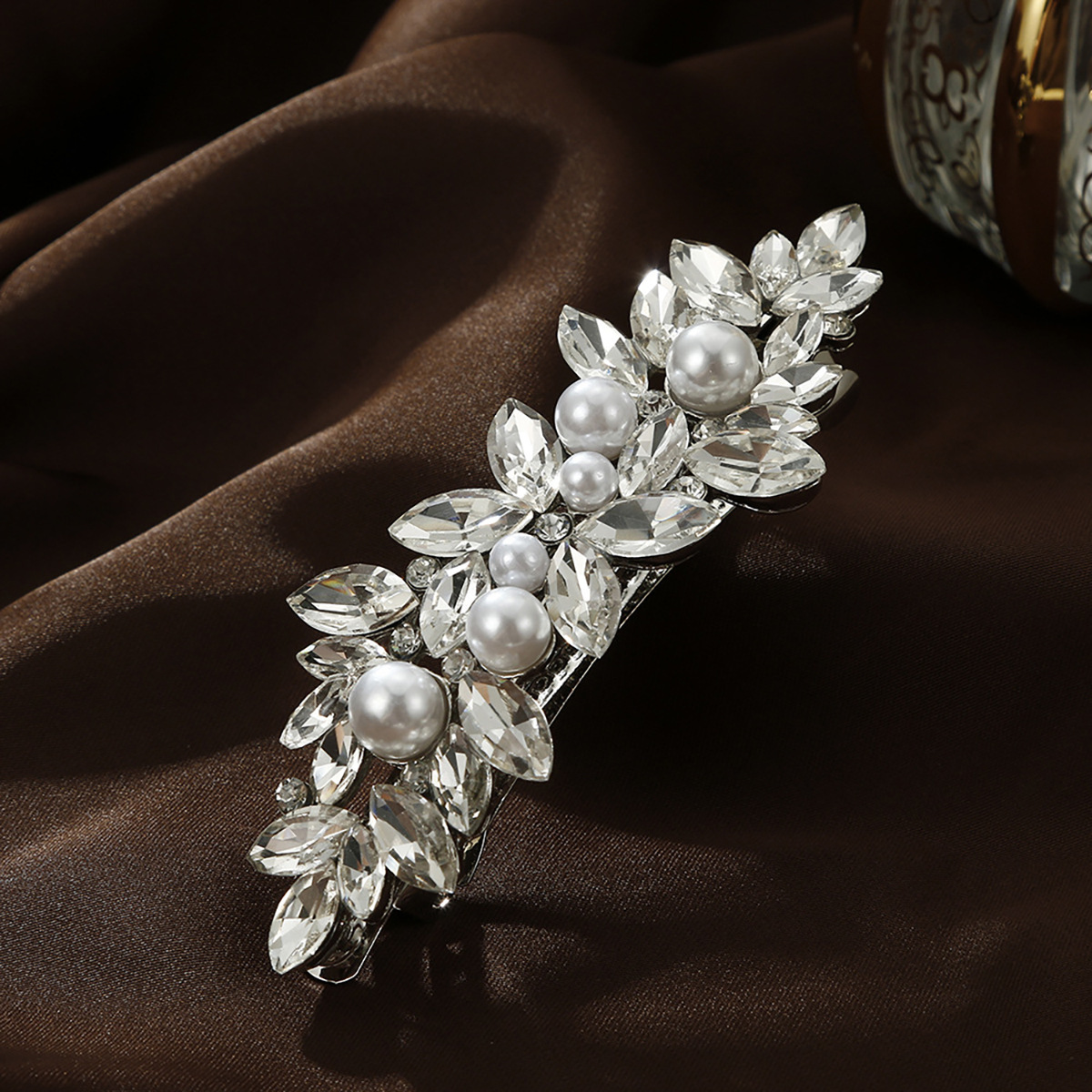 Wholesale of new cross-border elegant and stylish spring clips, alloy hair clips, rhinestone, Korean version of the back of the head ponytail clip headwear pic 18