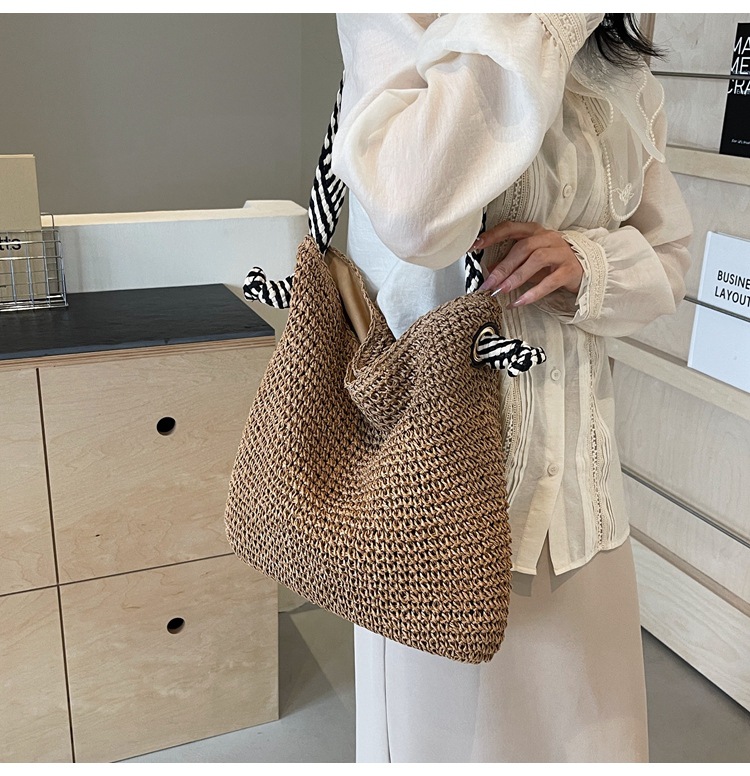 Summer high-capacity straw woven bag for women, 2024 new style seaside and beach vacation single-shoulder bag, commuter tote bucket bag pic 25