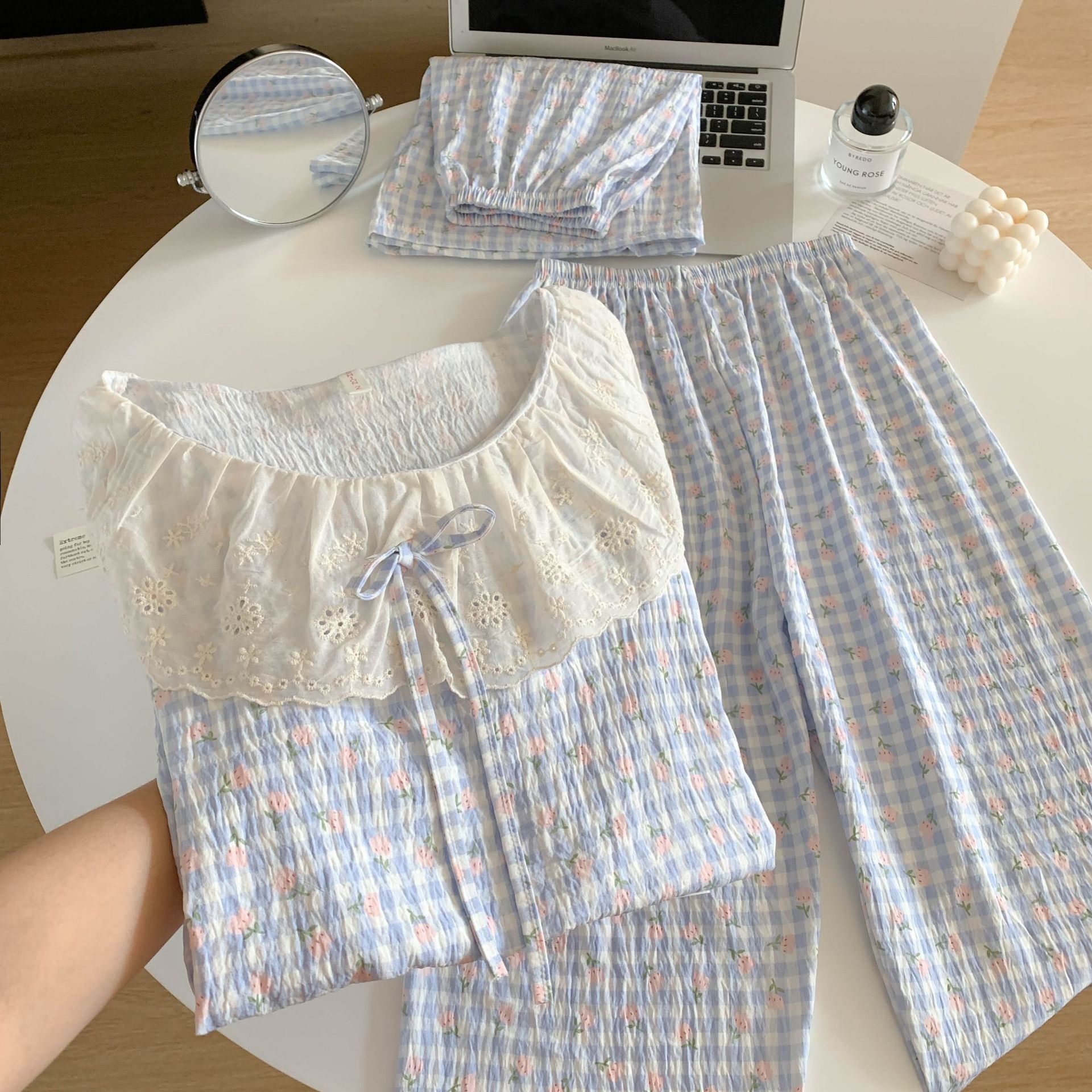 跨境外贸爆款三件套睡衣女短袖短裤长裤甜美大翻领蕾丝花边家居服详情5