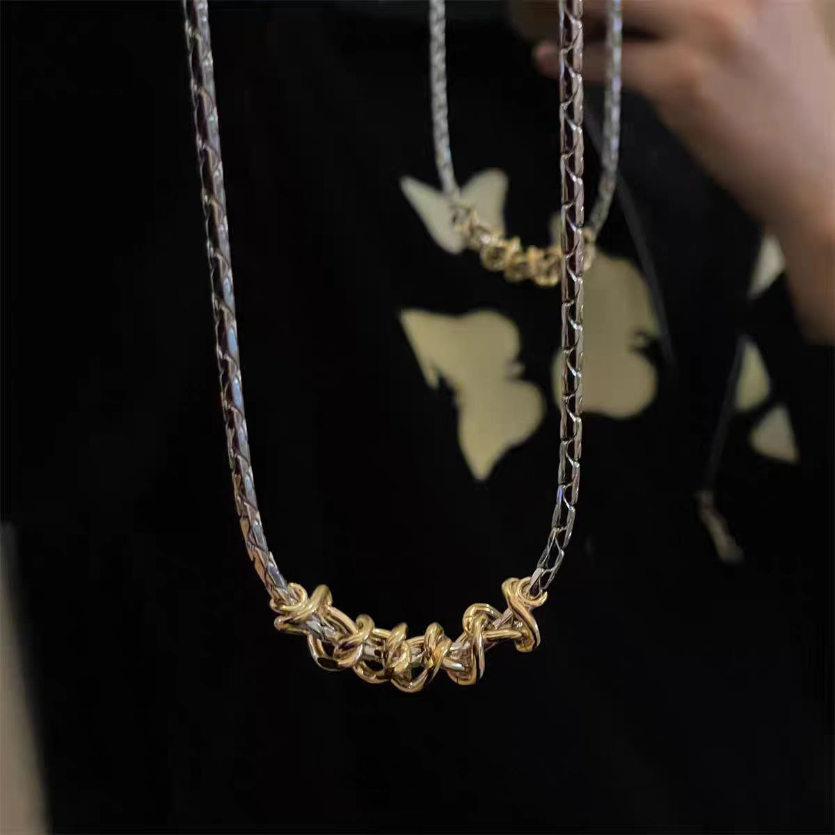 欧美金银扭转撞色钛钢项链男女百搭小众设计金色粗链条缠绕蛇骨链详情9