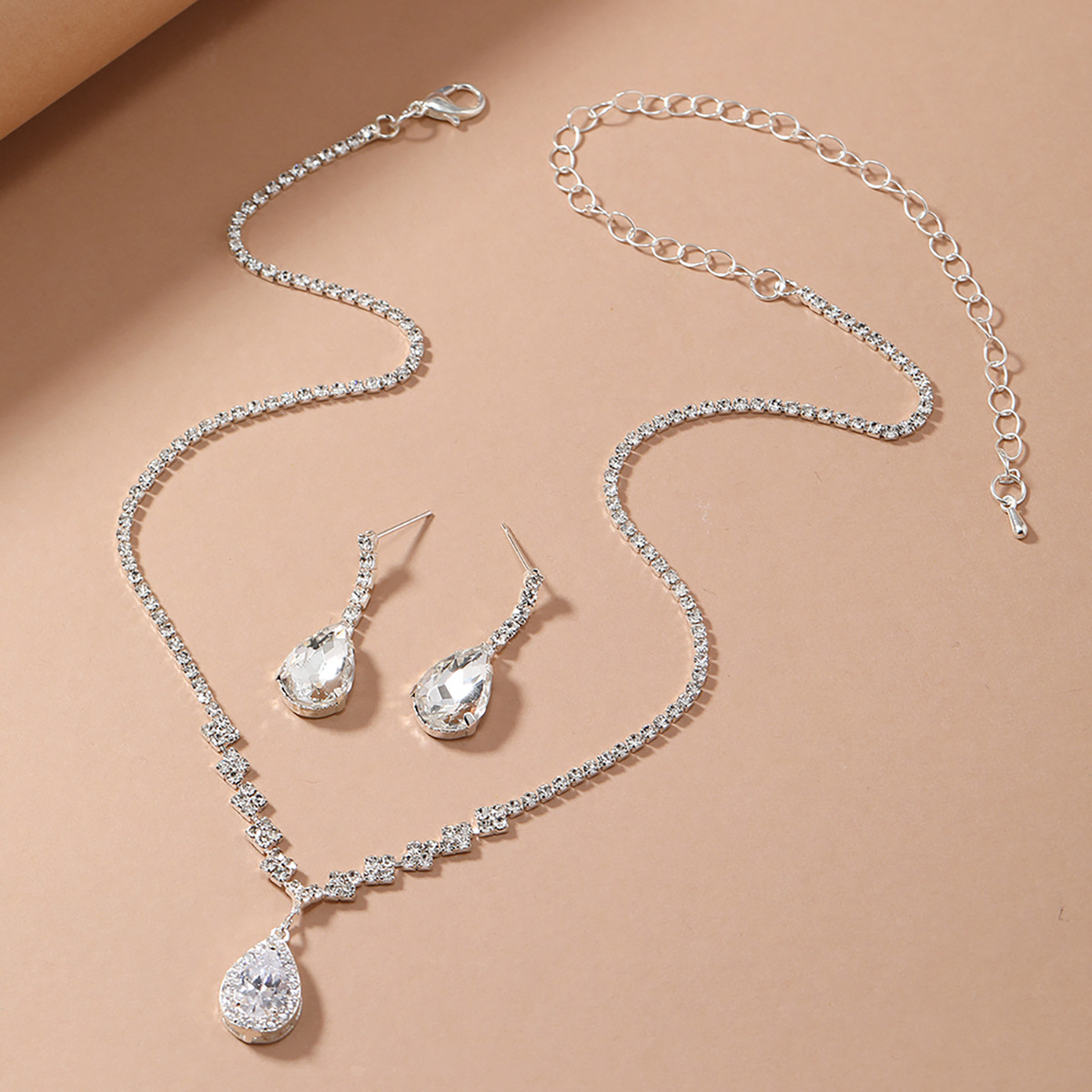 Nuevo producto explosiva novia europa y Estados Unidos cross-border jewelry wholesale/brilliant strass zircon angel tears drop collar ears pic 15