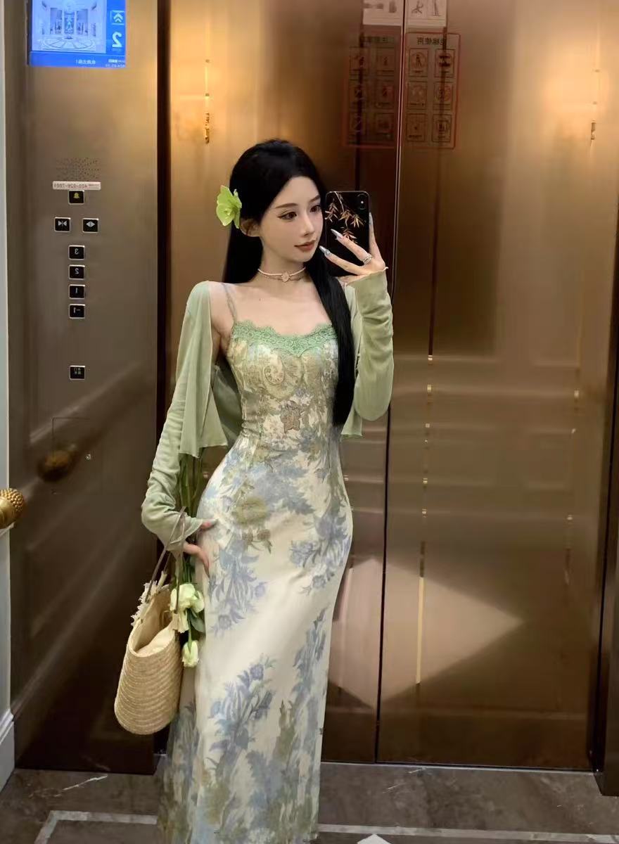 清冷感穿搭绿色长袖防晒开衫女夏季新款套装印花吊带连衣裙两件套详情8