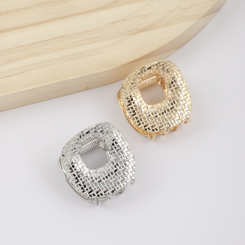 现货小抓夹鲨鱼夹小号发夹轻奢蝴蝶抓夹带钻刘海边夹diy发饰批发详情6