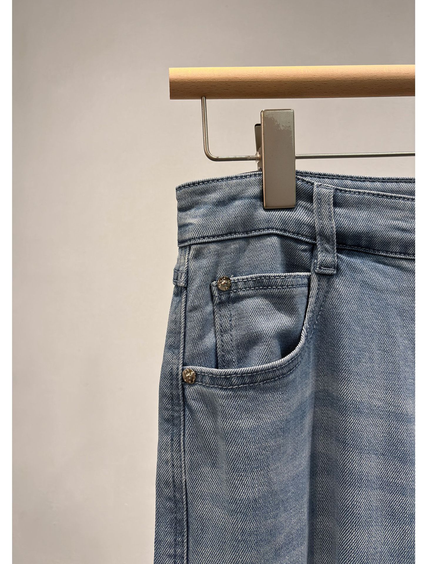 JU柔软~小禾家柜上2.8K/重工洗水轻薄阔腿直筒弹力牛仔裤女C54004详情13