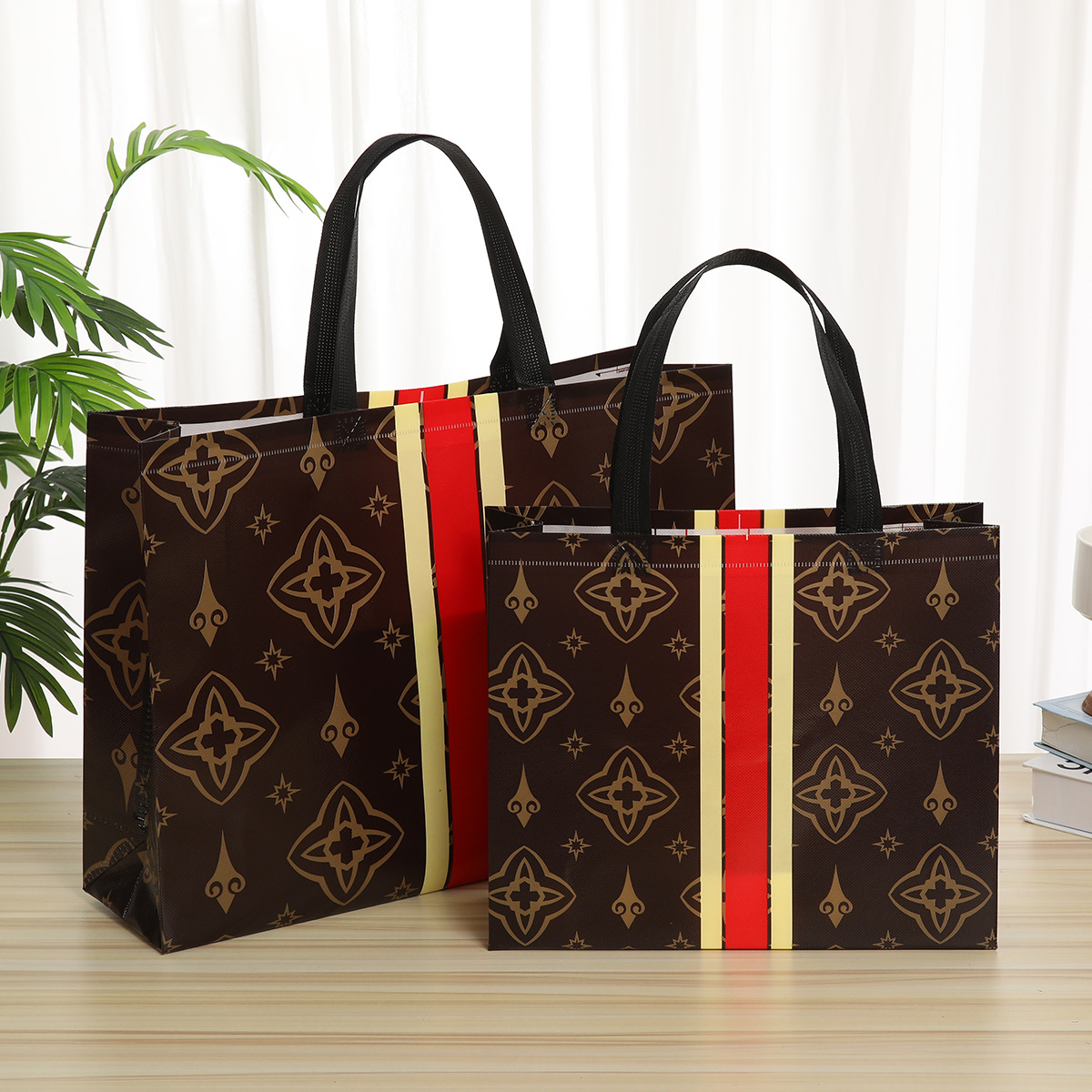 亚马逊跨境现货批发 圣诞时尚覆膜无纺布袋 购物手提袋 防水收纳袋 环保耐用详情21