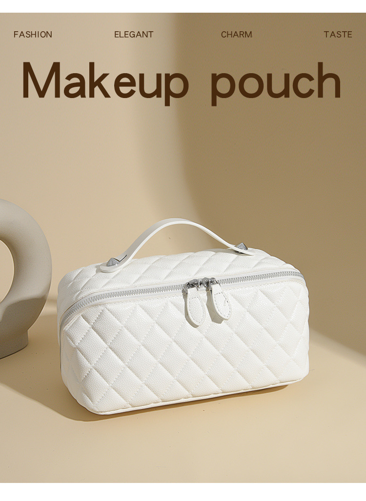 亚马逊跨境高品质pu化妆包菱格绗缝枕头包手提洗漱化妆品收纳包详情3