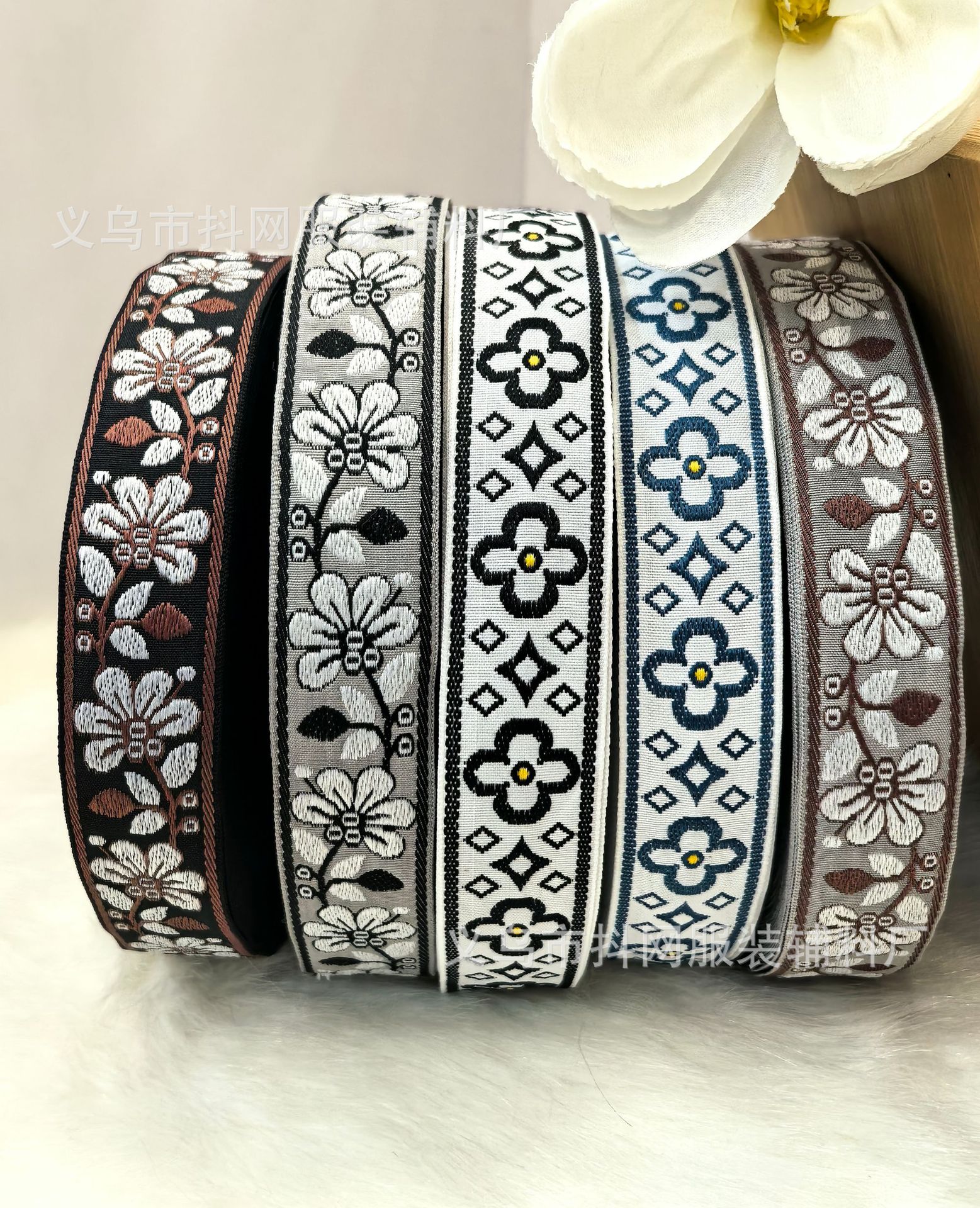 Wholesale of 3cm new ethnic-style jacquard ribbons, performance costumes, hair accessories, gift boxes, packaging ribbons and embroidered ribbons pic 6
