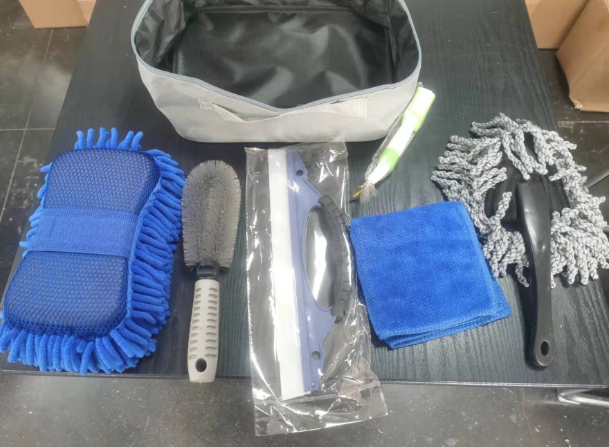 Cross-border source car wash and cleaning set of 10 pieces: car wash sponge, rubber thread, wheel hub brush, glass scraper, car wash brush pic 12