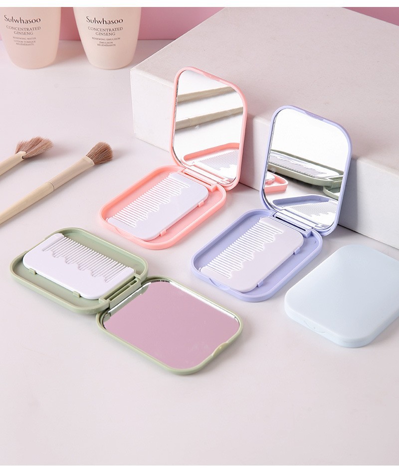 新品便携小镜子马卡龙色旅行折叠化妆镜迷你随身镜美容镜梳套装详情8