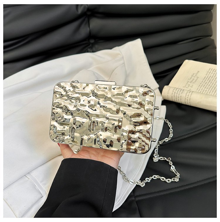 晚宴包金属2024夏季新款盒子女包链条单肩斜挎包褶皱跨镜女手机包详情101