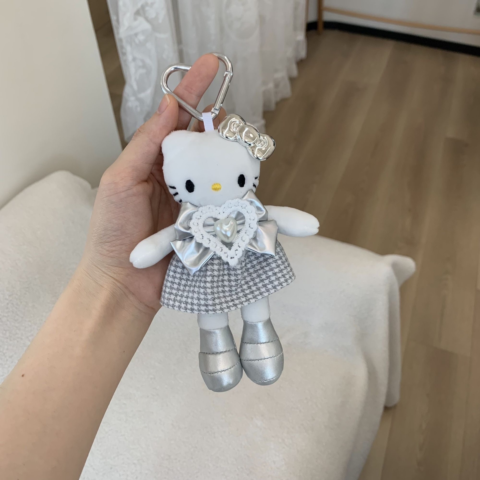 可爱小香风长腿kitty挂饰公仔玩偶创意包包小挂件毛绒钥匙扣礼物详情7