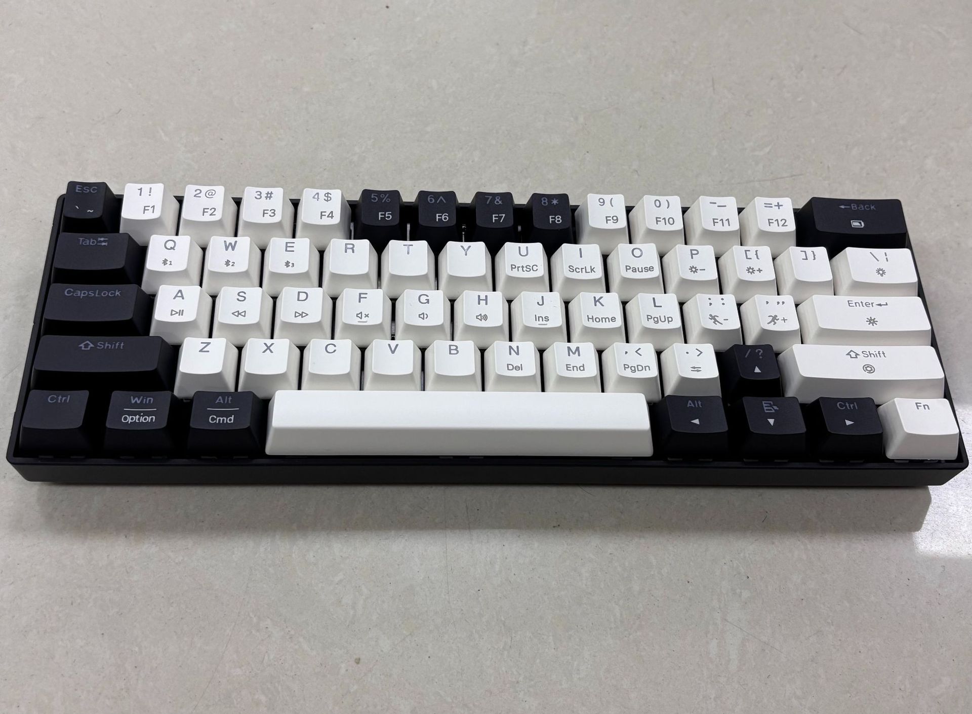 蓝牙三模机械键盘61键RGB发光茶轴电竞无线游戏键盘 工厂热销详情18