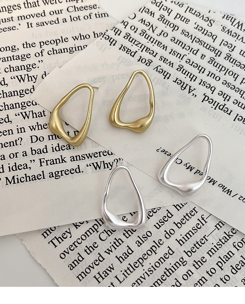 Silver needle, niche fashion, minimalist and cold style, European and American frosted lava triangular stud earrings, teardrop-shaped stud earrings 2024 trend pic 8