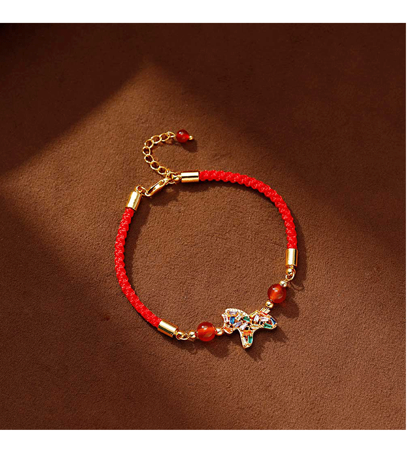 Hyacinth抖音爆款2026本命年红绳手链时尚轻奢彩色锆石小马吊坠手饰配饰详情2