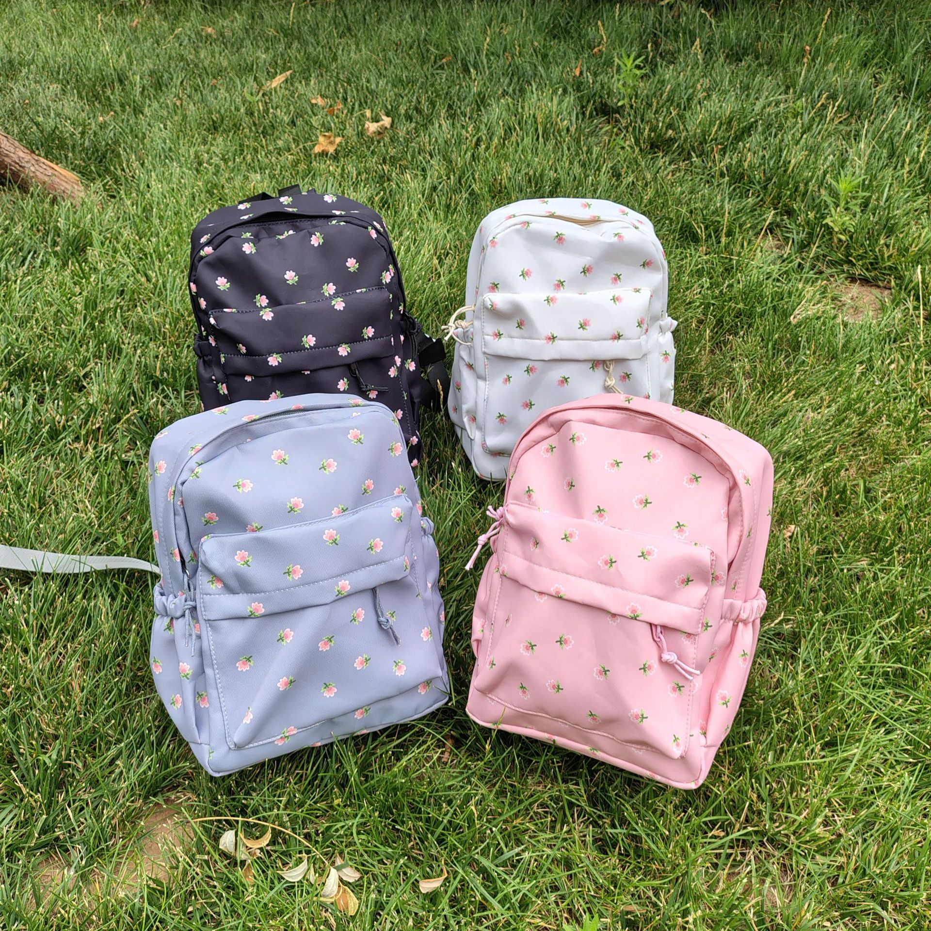 Small 2025 cross-border new style high appearance level artistic and casual primary school schoolbag, commuting and shopping small backpack pic 35