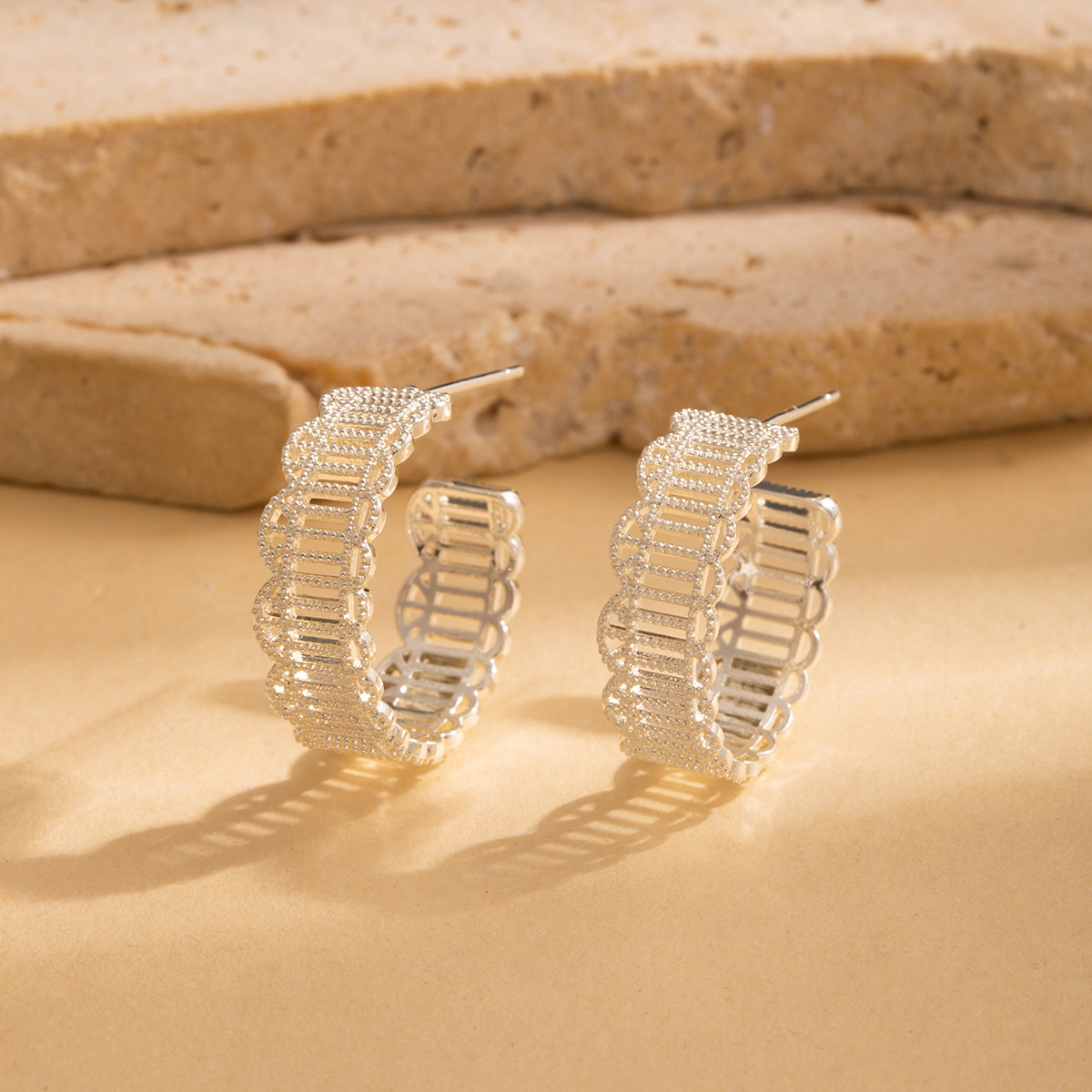 日韩精致简约耳圈爆款时尚百搭高级感素圈耳环气质通勤冷淡风耳扣详情61