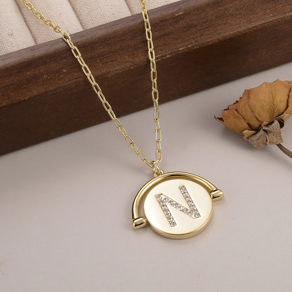 European and American letter fashion pendant, niche round English collarbone chain, versatile for women, light luxury, diamond-encrusted, personalized factory wholesale pic 26