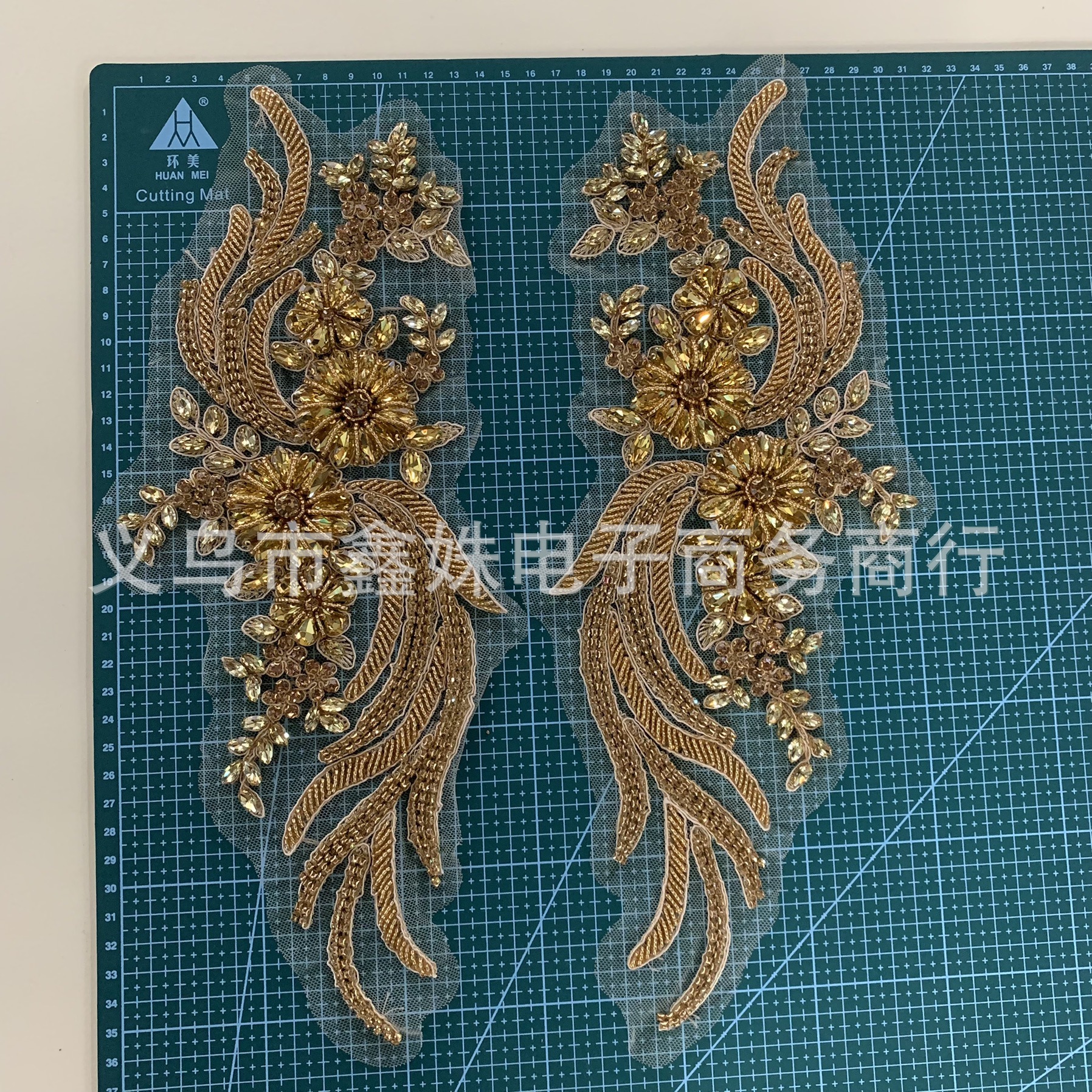 金AB手工钉珠蕾丝凤尾对花 婚纱礼服贴花详情34