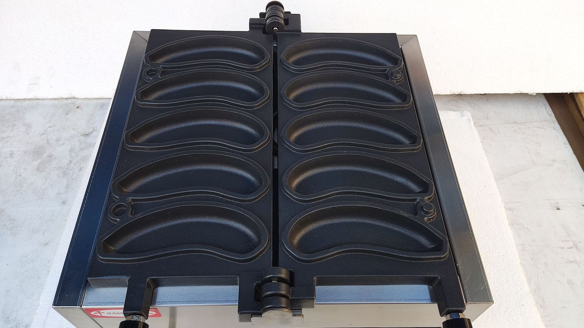 Qianmai commercial electric five-compartment banana burner, double-sided heating banana burner mold waffle machine, stall equipment pic 16