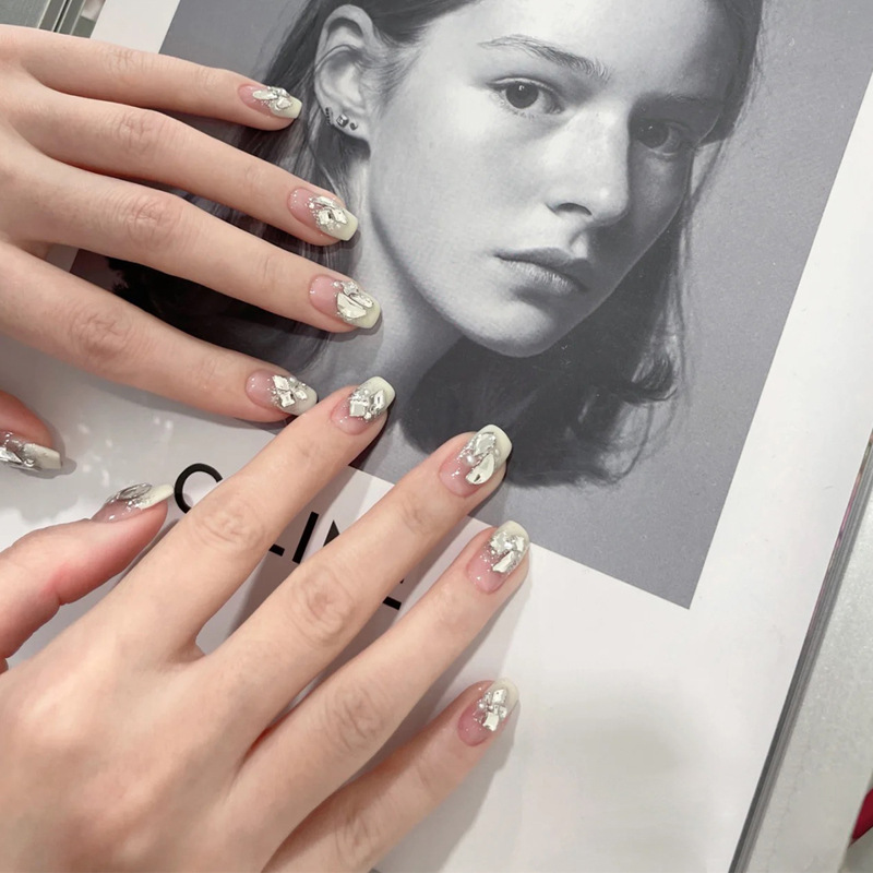 Wholesale of handcrafted wearable nails for Internet celebrities, medium and long heart-shaped diamond nail nail plates, nail patches, false nails, jelly glue pic 40