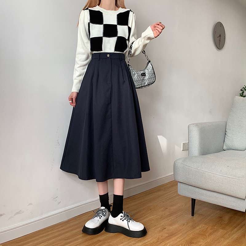 The new Korean-style slimming MIDI skirt for women in the 2022 autumn and winter season is in vogue with A large swing A-line skirt trend pic 28