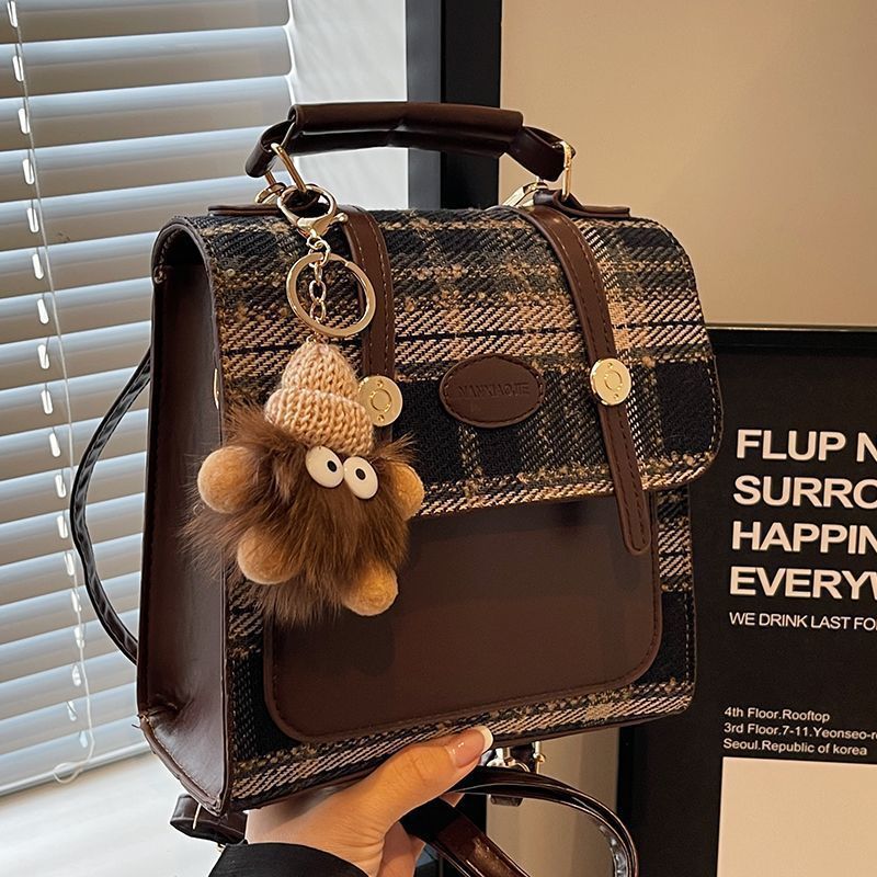 高级感学院风双肩包小众背包2025新款简约格子书包通勤英伦风女包详情24