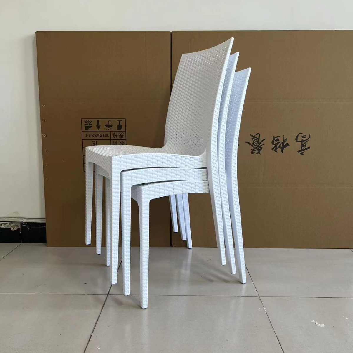 仿藤编餐椅户外草坪婚礼会客椅批发白色凳家用塑料靠背椅休闲椅家具餐椅椅子凳子藤椅椅子详情9