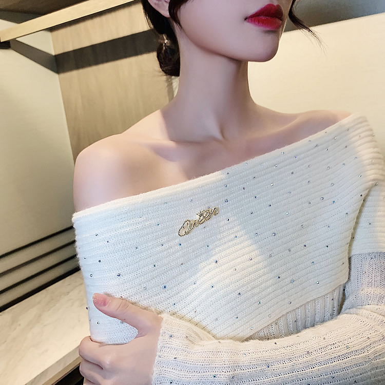 High-end letter Queen, high-end brooch, cute and trendy personality pin, high-end anti-exposure buckle, secure clothes and accessories pic 1