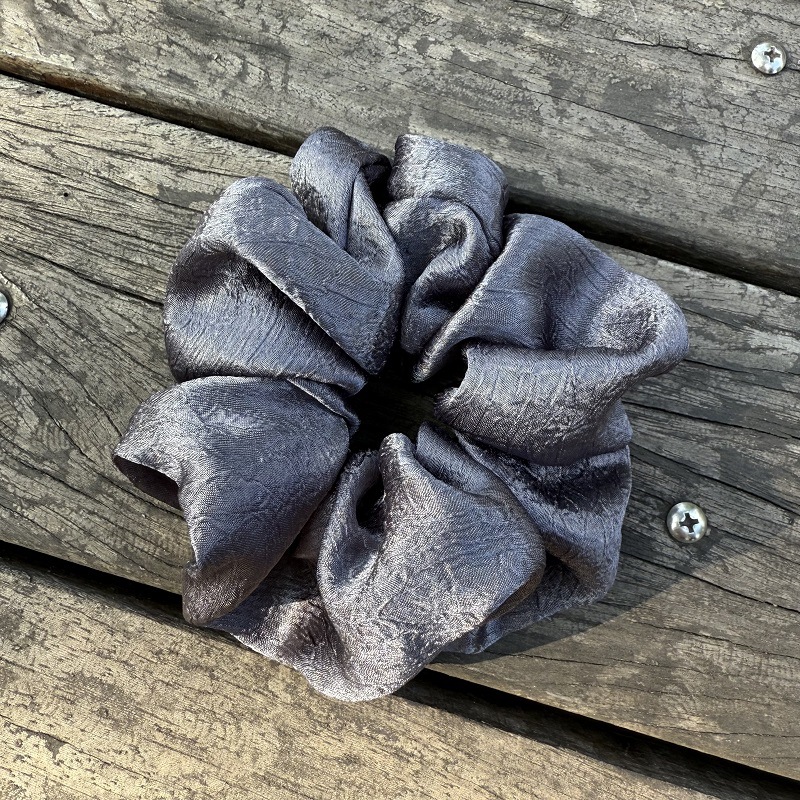 Autumn and winter color series, fashionable Korean-style hair tie for women, 2025 style, with a high-end look of pig intestine, ins high-elasticity hair band pic 6