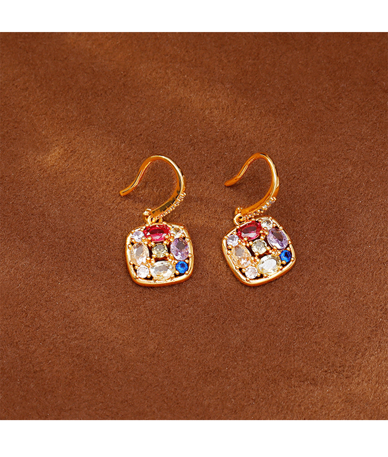 Colorful sugar cube earrings, a new bestseller in 2026, exude a sense of high-end luxury. Unique and beautiful stud earrings. Female dopamine pic 4