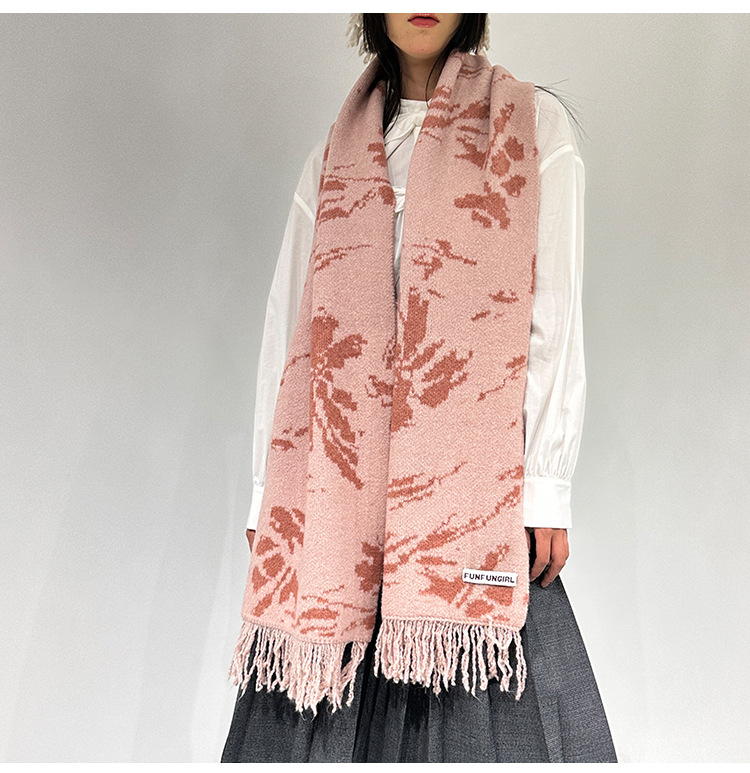 New Chinese-style wool tassel scarf for women 2024 autumn and winter, versatile, elegant and high-end shawl, thickened warm scarf pic 11