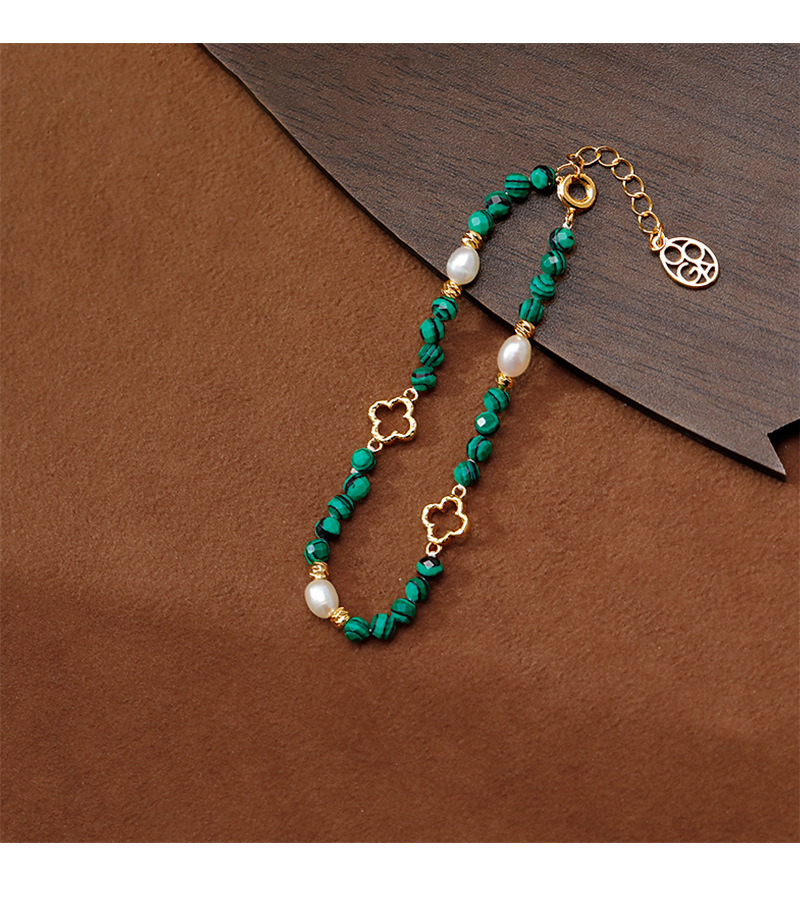Gentle and elegant freshwater pearl malachite bracelet, noble and retro emerald beaded, simple hollowed-out pattern jewelry pic 7
