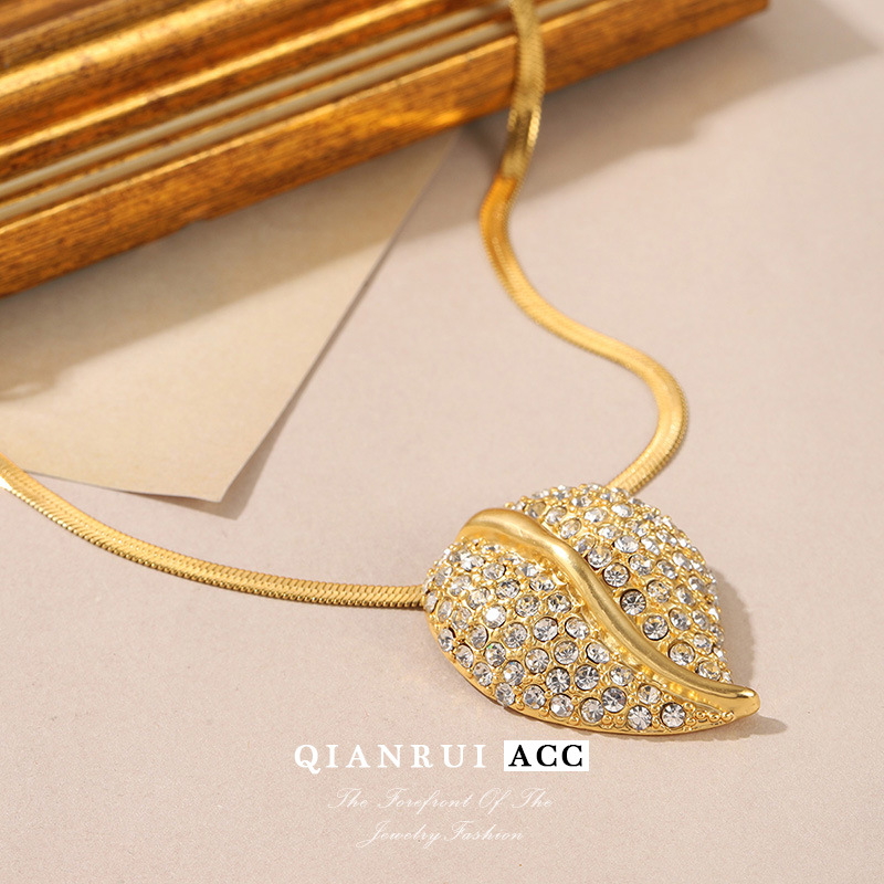 French light luxury, diamond-encrusted design, leaf high-end necklace, spring new retro collarbone chain, niche necklace for women pic 18