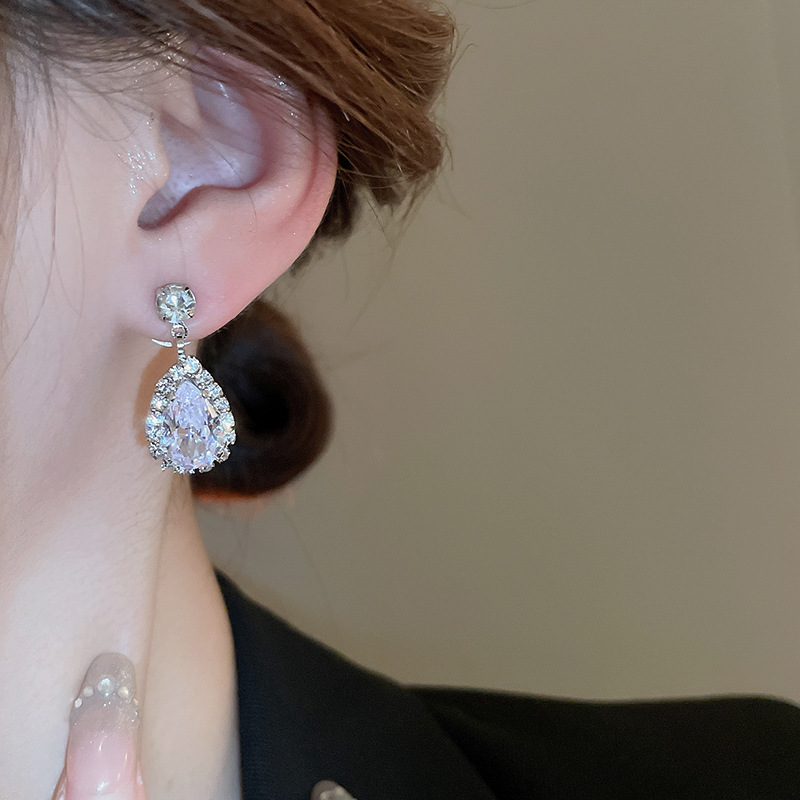 European and American cross-border water drop diamond-encrusted stud necklace, light luxury style fashion pendant, collarbone chain, internet-famous high-end accessory for women pic 22